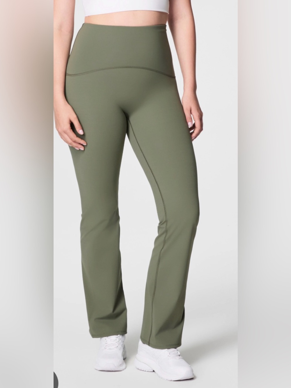 Spanx booty blast flare leggings size M olive green EUC